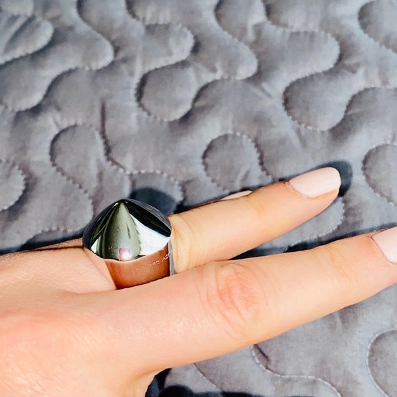 MARC BY MARC JACOBS Cone Head Silvertone Ring - Picture 6 of 8